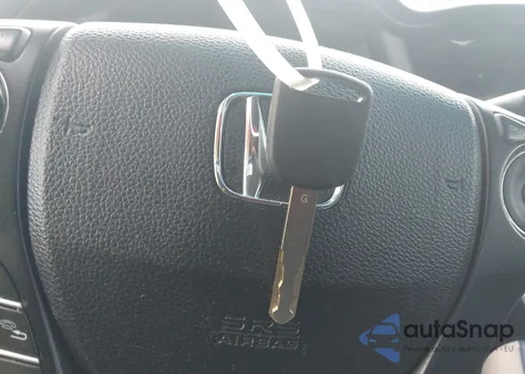 2015 Honda Accord Sport z USA, uszkodzony, nr VIN 1HGCR2F52FA055250